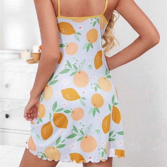 Lemon Nightgown by SilkRose - Picture 6 of 13